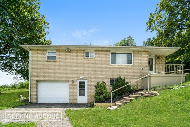 property at 1211 Main St