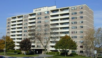 11 Kendale Ct in Hamilton, ON - Building Photo