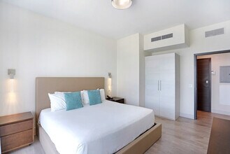 327 Pierce St in Hollywood, FL - Building Photo - Building Photo