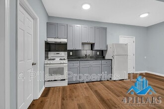 803 E Chicago Ave in East Chicago, IN - Building Photo - Building Photo