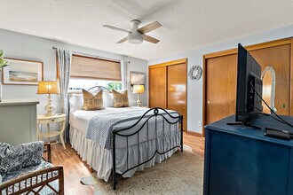 5717 N 18th St in Tacoma, WA - Building Photo - Building Photo