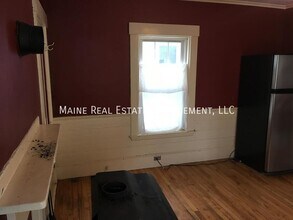 130 Forest Ave in Bangor, ME - Building Photo - Building Photo
