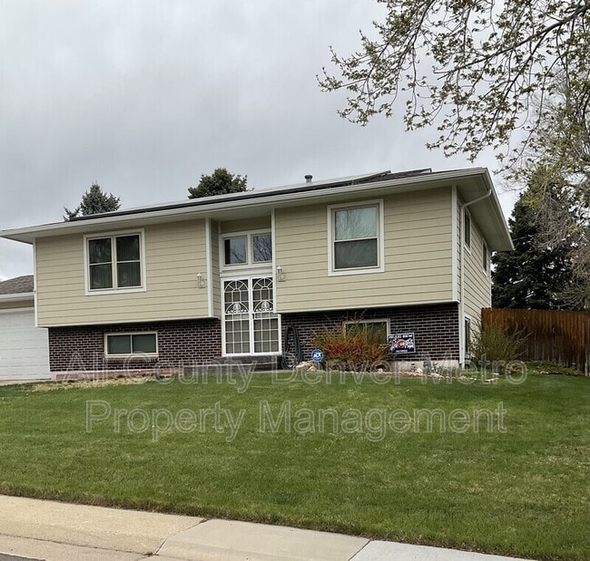 property at 6861 W 68th Pl