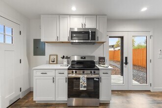 1316 Grand Ave in Santa Rosa, CA - Building Photo - Building Photo