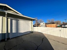 1052 I St in Sparks, NV - Building Photo