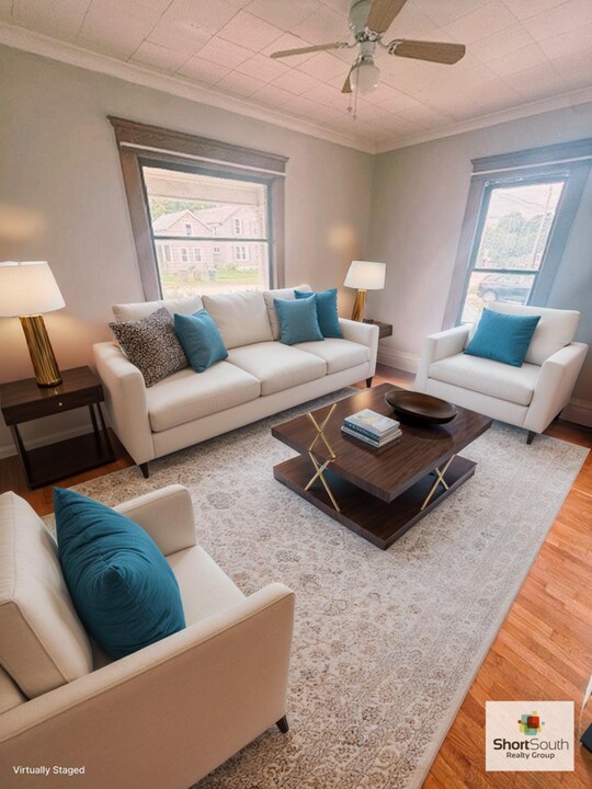 208 W Oakland Ave in Lansing, MI - Building Photo