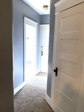 916 W 9th St, Unit West in Erie, PA - Building Photo - Building Photo