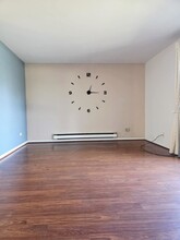 425 Berkshire Dr in Crystal Lake, IL - Building Photo - Building Photo