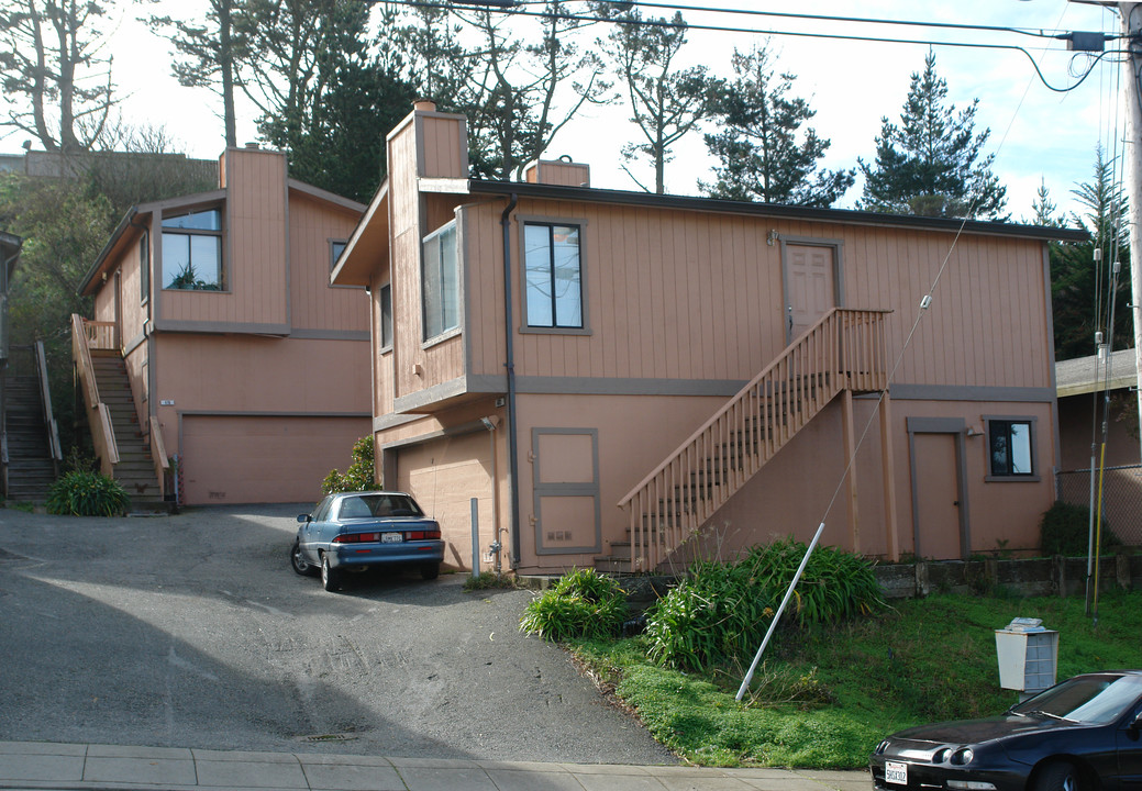 472-478 Lewis Ln in Pacifica, CA - Building Photo