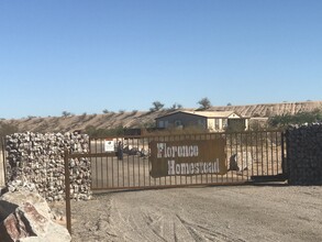 Florence Homestead in Florence, AZ - Foto de edificio - Building Photo