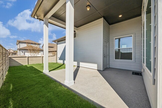 5518 Kindle Aly in Manvel, TX - Building Photo - Building Photo