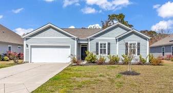 140 Castaway Key Dr. in Pawleys Island, SC - Building Photo