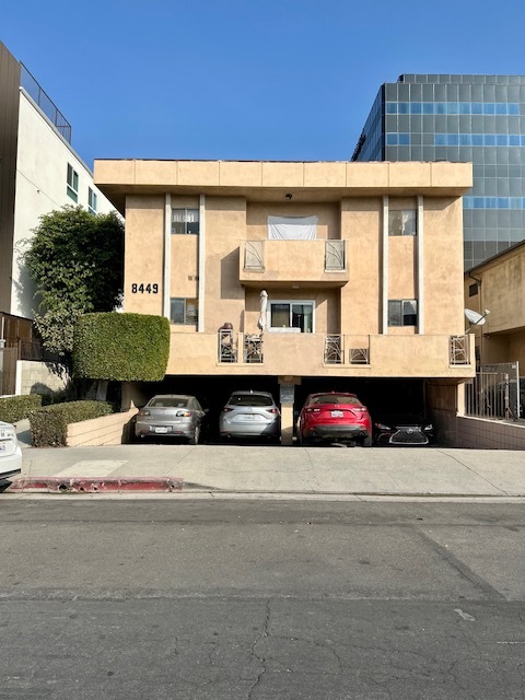 8449 Blackburn Ave, Unit 2 in Los Angeles, CA - Foto de edificio