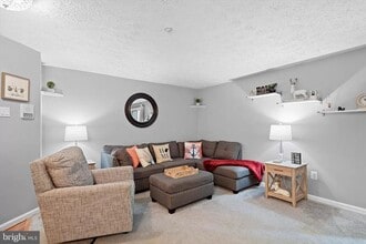 209 Oak Leaf Cir, Unit G in Abingdon, MD - Building Photo - Building Photo