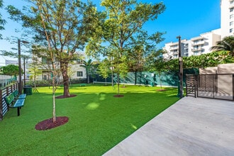The Vibe Miami in Miami, FL - Building Photo - Building Photo