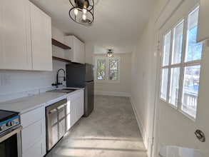 2226 Windsor Ave SW, Unit 2 in Roanoke, VA - Foto de edificio - Building Photo