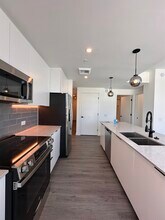 244 NW 31st St, Unit A12 in Miami, FL - Building Photo - Building Photo