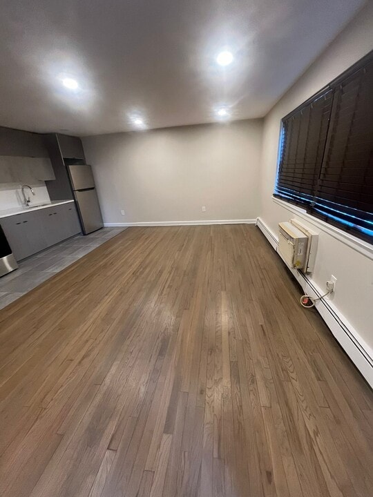 165 Elmwood Ave, Unit 2B in Irvington, NJ - Building Photo