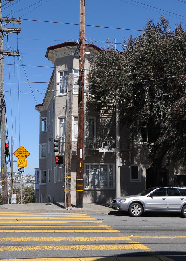 1101 Church St in San Francisco, CA - Foto de edificio - Building Photo