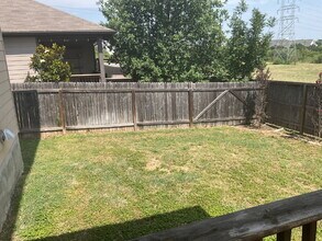 9030 Moccasin Lake in San Antonio, TX - Building Photo - Building Photo
