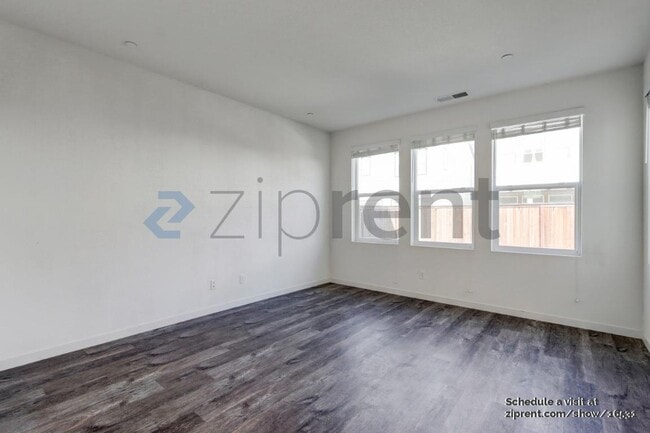50 Seasmoke Pl in Elk Grove, CA - Building Photo - Building Photo