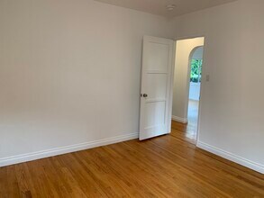 3172 Rowena Ave, Unit 1 in Los Angeles, CA - Building Photo - Building Photo