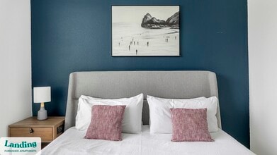 217 S Garland Ave, Unit 3305 in Garland, TX - Foto de edificio - Building Photo