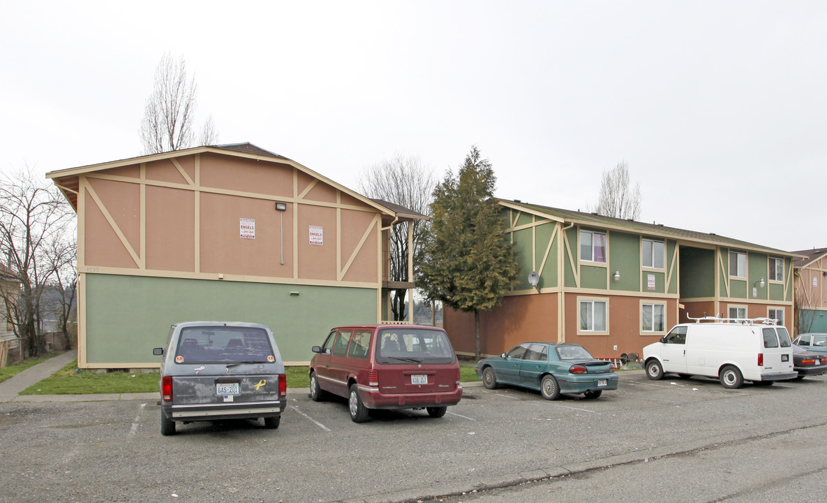 Wilcox Apartments in Tacoma, WA - Building Photo