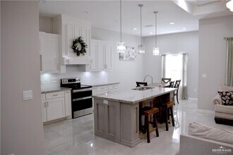 27 Whitetail Dr in Weslaco, TX - Building Photo - Building Photo