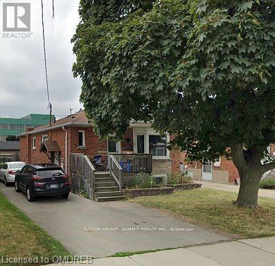 152 E 31st St in Hamilton, ON - Building Photo