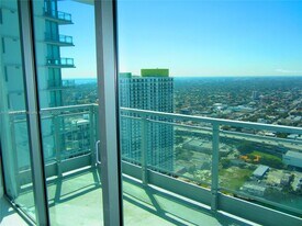 92 SW 3rd St, Unit 4809 in Miami, FL - Building Photo