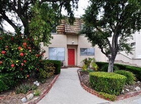 1311 Manhattan Beach Blvd, Unit 1 in Manhattan Beach, CA - Building Photo