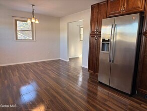 292 Washington St in Saratoga Springs, NY - Building Photo - Building Photo