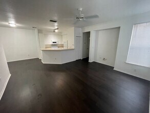 5159 Wellington Park in Orlando, FL - Building Photo - Building Photo