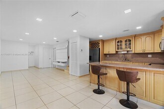 2090 SW 122nd Ave in Miami, FL - Building Photo - Building Photo
