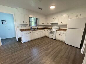 76 Glenbrook Dr in Trenton, GA - Building Photo - Building Photo
