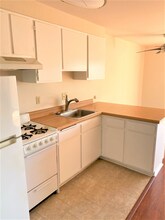 147 Avenida Serra in San Clemente, CA - Building Photo - Building Photo