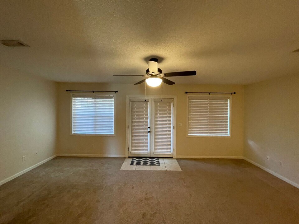 302 Ridgeway Dr in Enterprise, AL - Building Photo