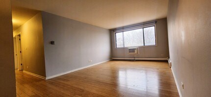 5306 N Cumberland Ave in Chicago, IL - Building Photo - Building Photo