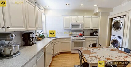 24 Dean Rd, Unit 2 in Brookline, MA - Building Photo - Building Photo