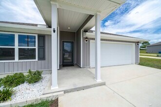 7177 Ellie B Dr in Panama City, FL - Building Photo - Building Photo