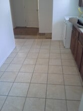 1656 N Talman Ave, Unit Garden in Chicago, IL - Building Photo - Building Photo