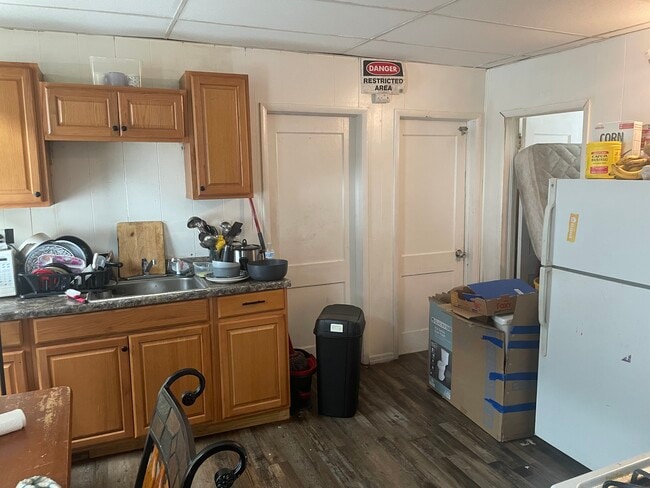 120 Louis St, Unit 2