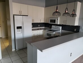 100 S Huron St, Unit 8A in Toledo, OH - Building Photo - Building Photo