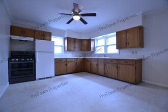 10 5th Ave, Unit 1 in Joliet, IL - Building Photo - Building Photo