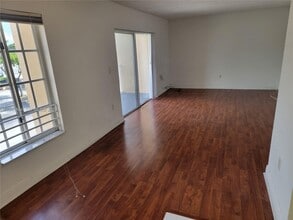 4804 NW 79th Ave in Doral, FL - Building Photo - Building Photo