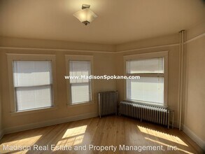 1911 N Monroe St in Spokane, WA - Building Photo - Building Photo