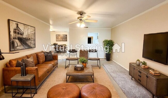 property at 517 N Brentwood Ave