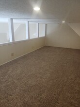 206 2nd St-Unit -206 Ketchum Ave E #2 in Hollister, ID - Foto de edificio - Building Photo