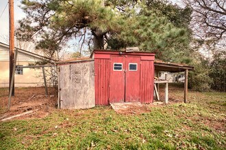 40 Lilac Ln in Hudgins, VA - Building Photo - Building Photo